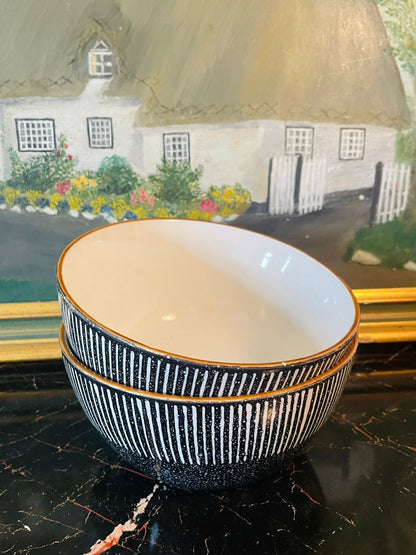 Set of 2 Cereal Bowls, Ceramic Bowls with White Stripes – Modern Luxe Design Oven Safe