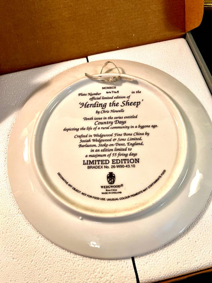 Vintage English Sheep Village Collector Plate 20 cm Boxed
