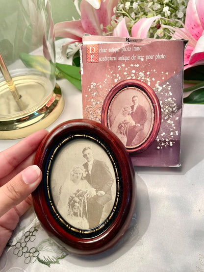 Oval Wood-Tone Photo Frame with Gold Detail 5"