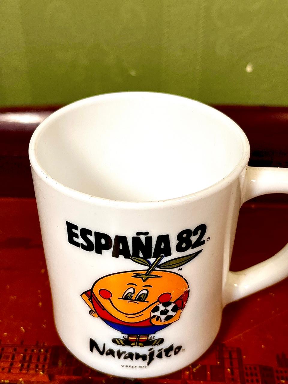 España 82 Vintage Football Souvenir Mug – 4"