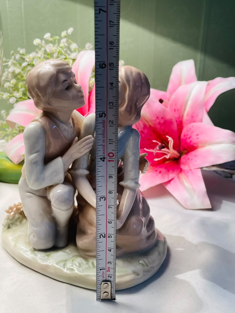 Vintage Porcelain Romantic Couple Figurine Approx. 15 cm