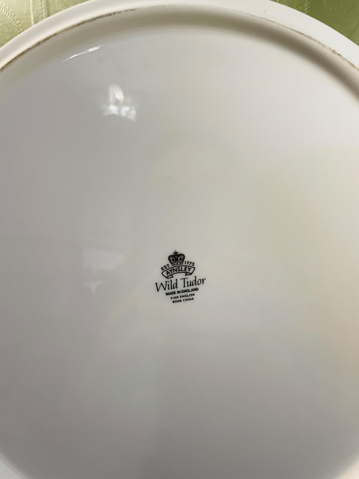 Aynsley Wild Tudor 10" Fine Bone China Decorative Wall Plate