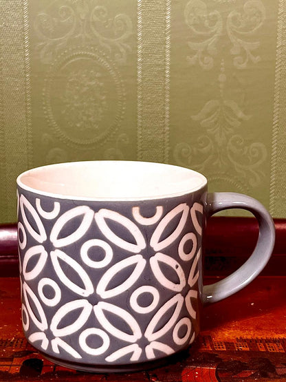 Grey & White Geometric Floral Ceramic Mug – 4"