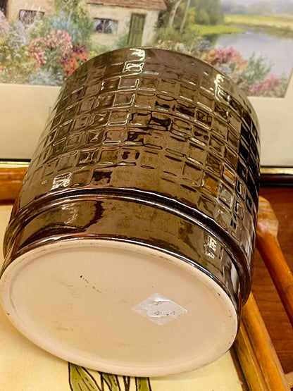 Brown Metallic Textured Ceramic Planter – Modern Geometric Design