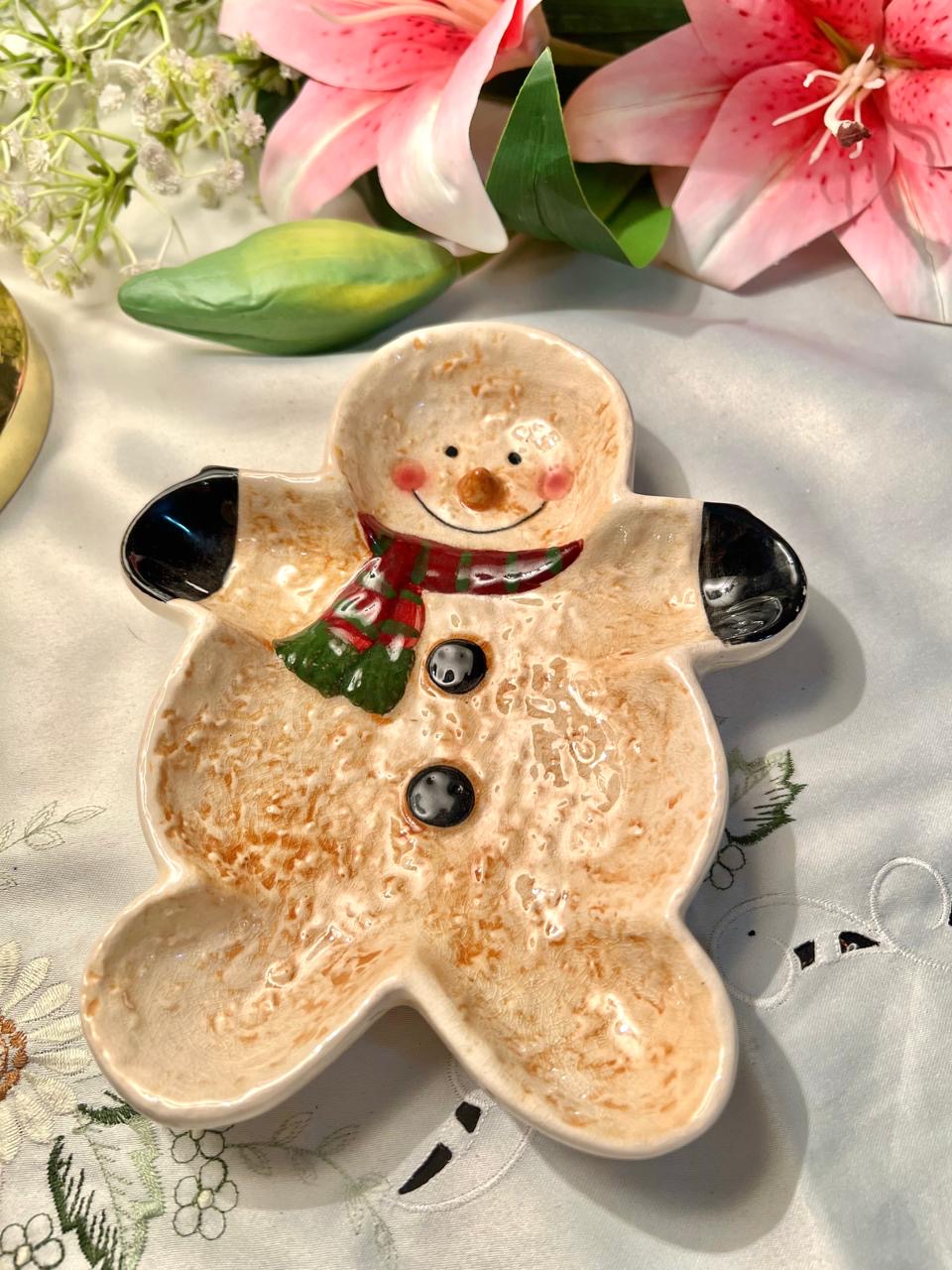 Hand Painted Christmas Gingerbread Man Ceramic Serving Dish – 20cm