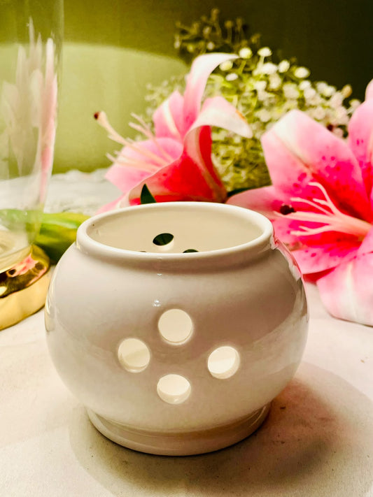 Bartleet & Sons White Porcelain Candle Holder 9cm