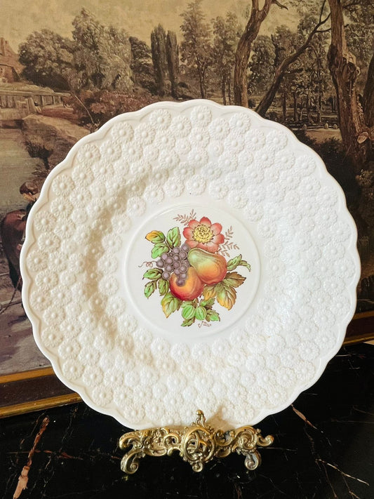 Copeland Spode England plate, Spode S2280 pattern, vintage Spode fruit plate, embossed daisy china, J. Thiele design, English country crockery, collectible Spode pottery, heritage British tableware, rare thrift finds England, vintage floral fruit decor