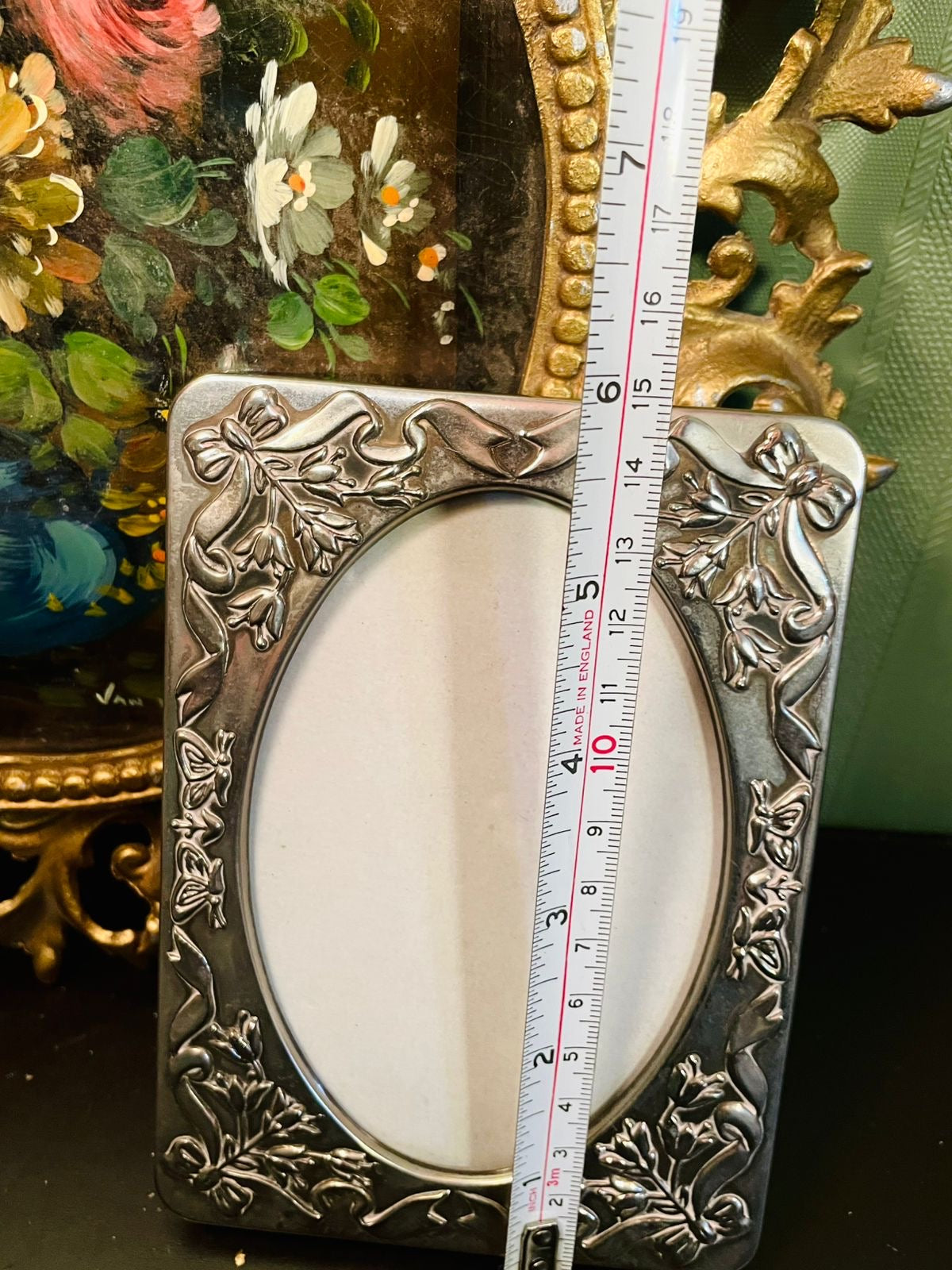 Vintage Silver Tone Floral Photo Frame – Oval Portrait Frame