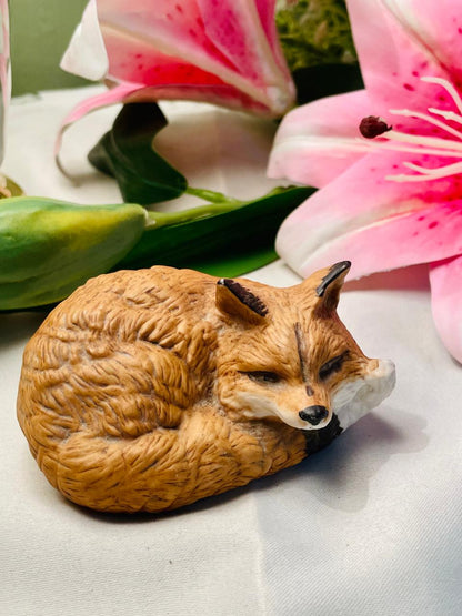 Sleeping Fox Figurine Woodland Animal Ornament 8 cm