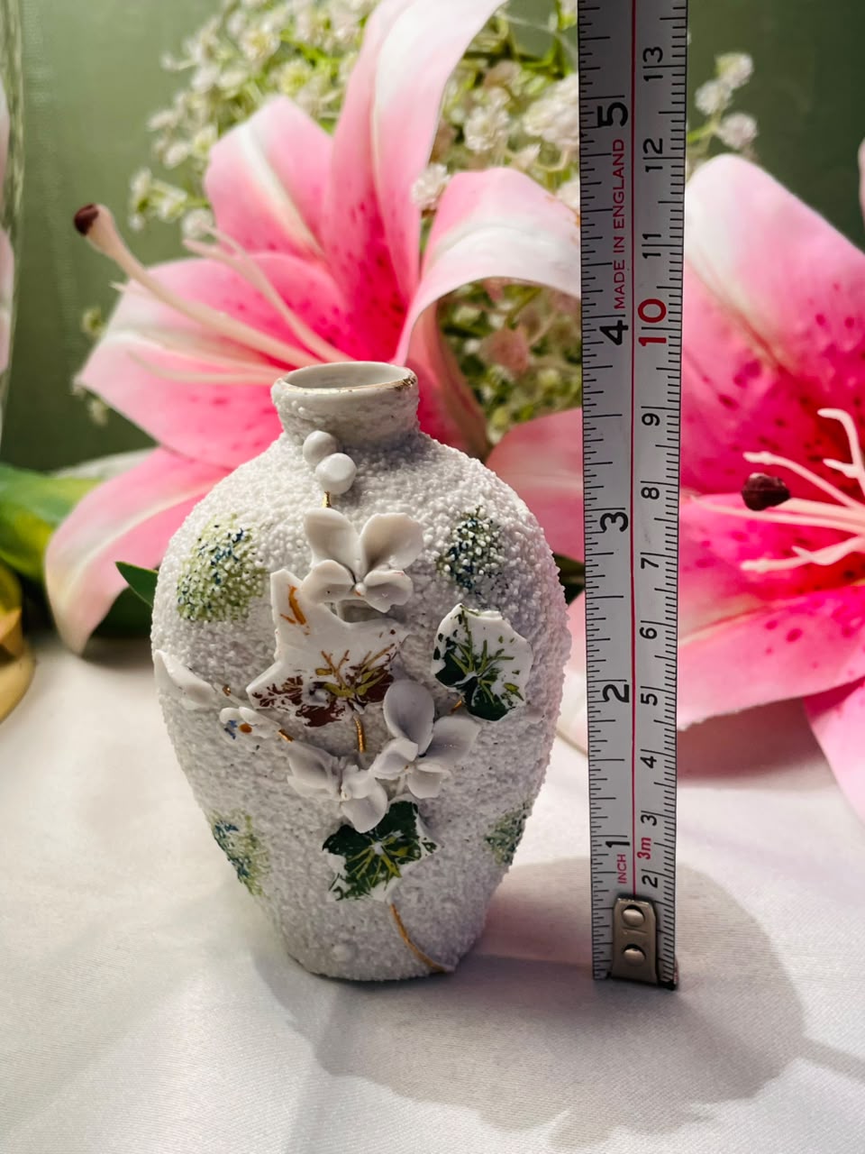 White Textured Floral Decorative Vase Approx. 9 cm