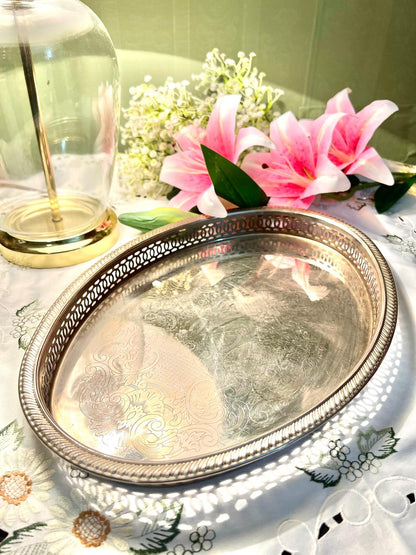 Queen Anne Silver Oval Serving Tray Engraved 36 cm