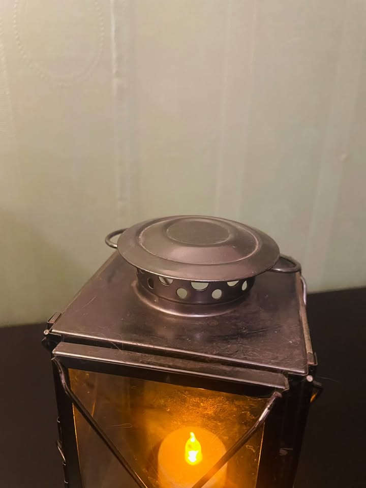 Vintage Style Metal & Glass Tealight Lantern Candle Holder