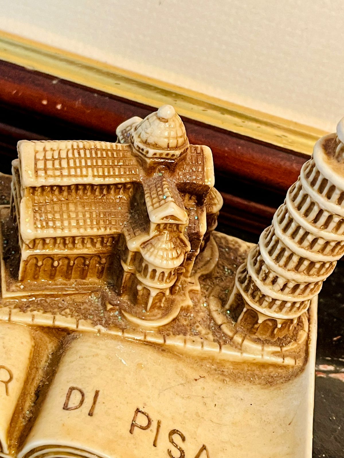 Vintage Souvenir di Pisa Figurine – Leaning Tower & Cathedral Miniature on Open Book Base, Italy Collectible