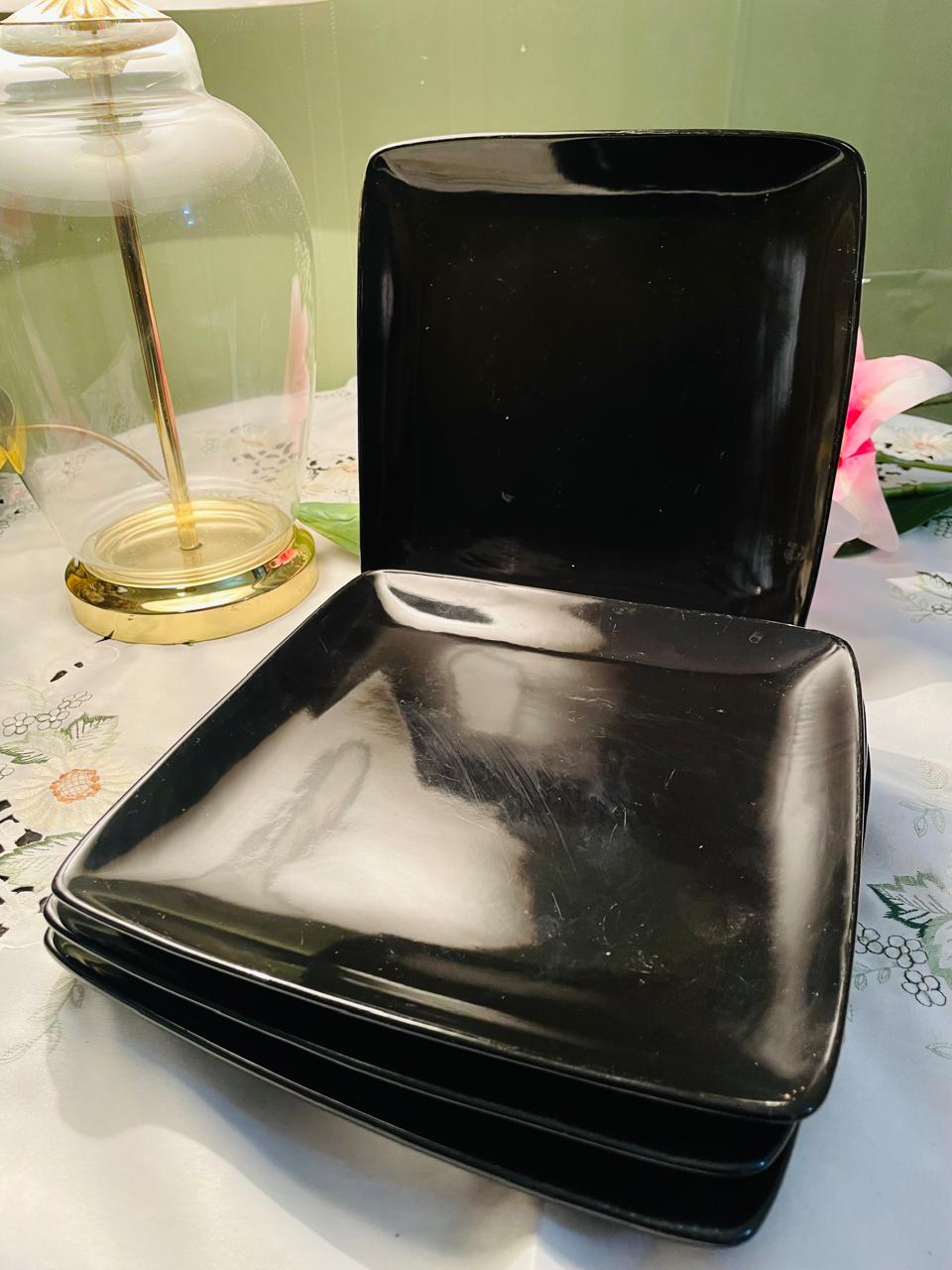Set of 4 Black Square Ceramic Dinner Plates 24 cm