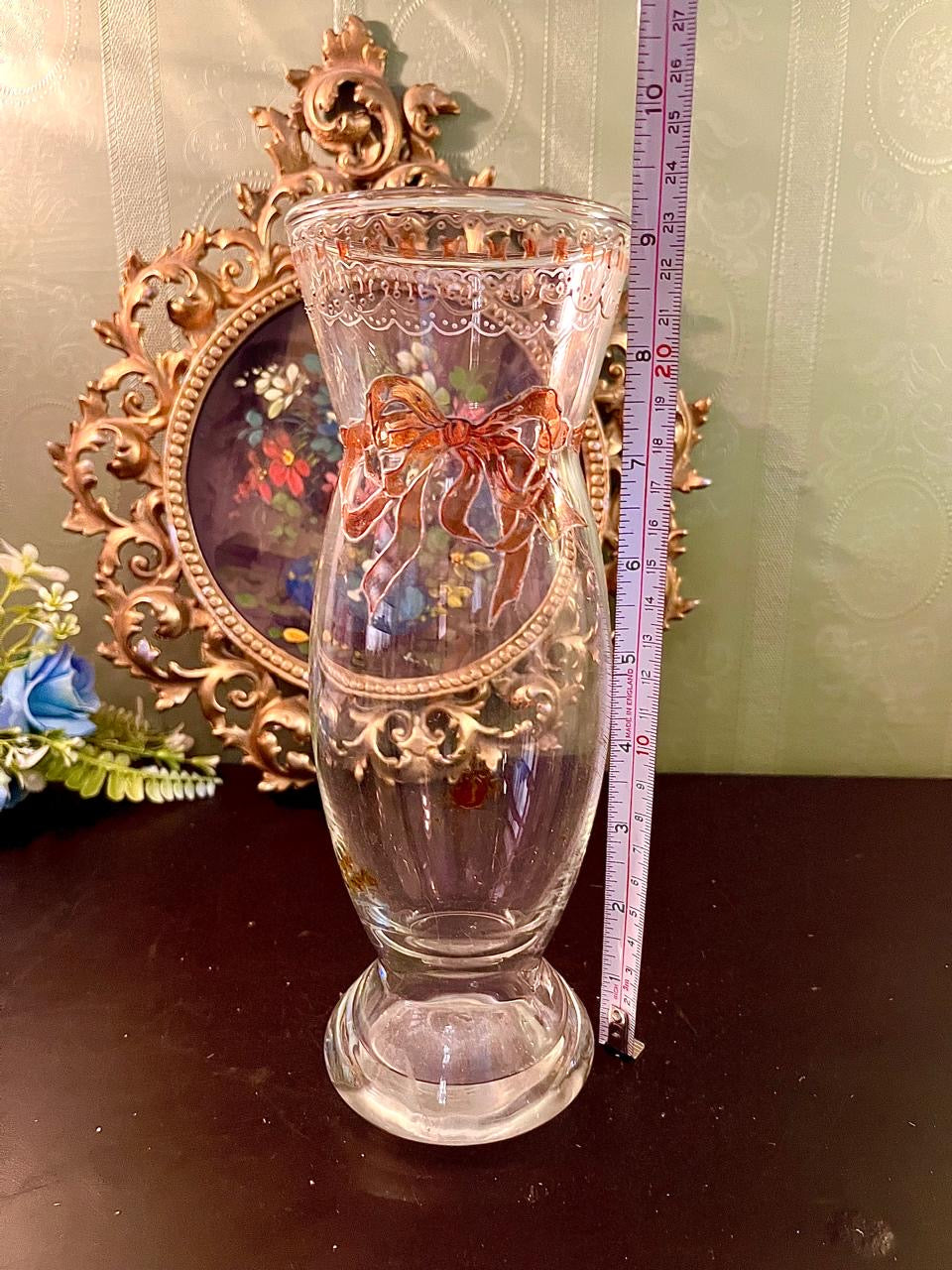 Clear Glass Bow Decorative Vase