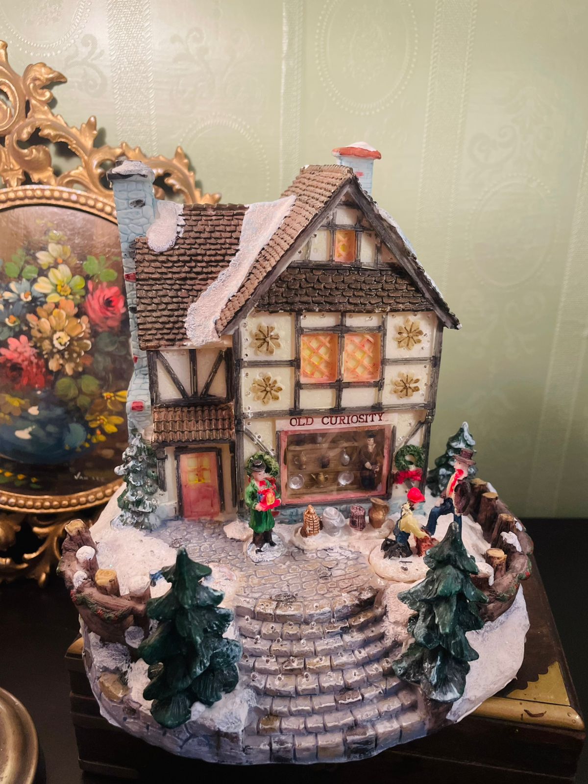 Vintage Lighted Old Curiosity Shop Christmas Village