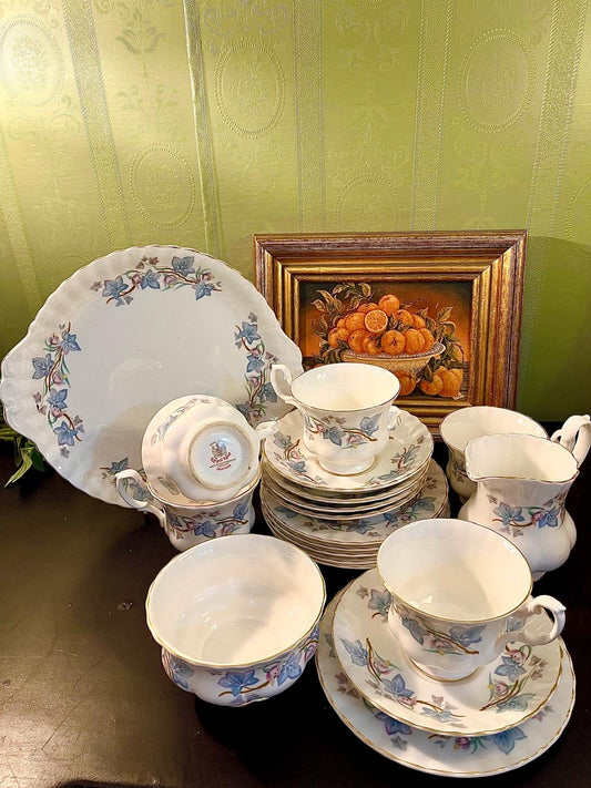 Royal Kent Trentside Fine Bone China Tea Set England – 19 Piece
