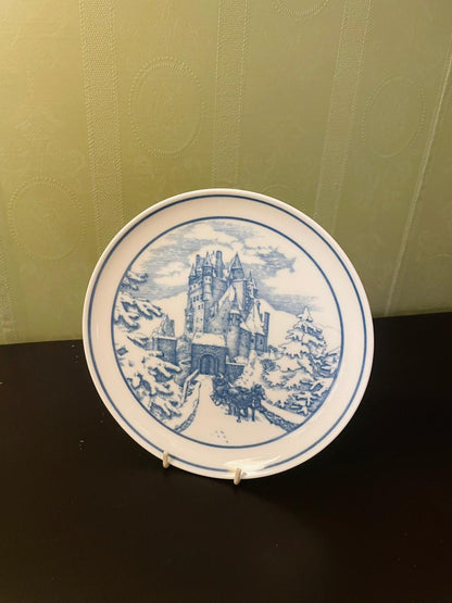 Vintage Hutschenreuther Der Burg Eltz Teller Wall Plate 8 Inch