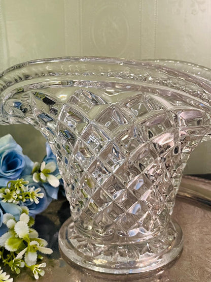 Large Pressed Crystal Footed Centrepiece Bowl 26 cm Diamond Pattern