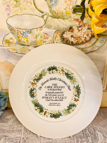 Christmas Carolers Collectible Plate – 1986 Vintage Holiday Souvenir