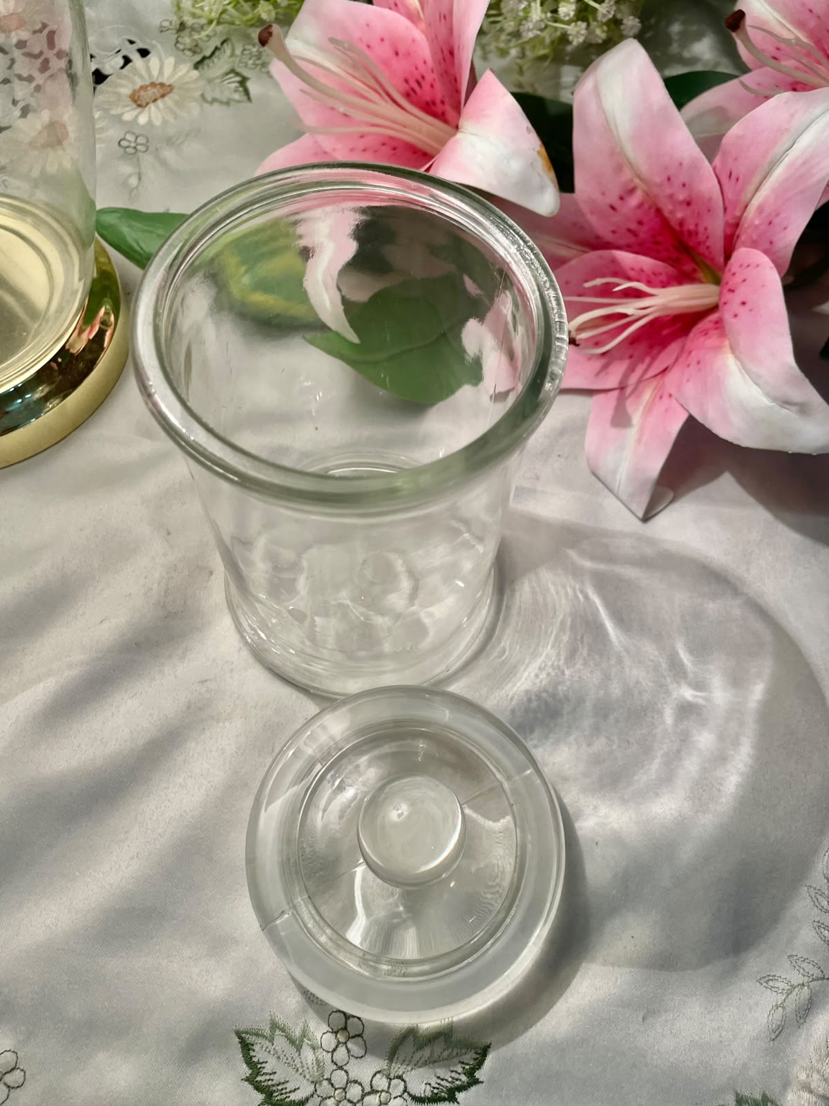 Large Clear Storage Jar with Lid – Approx. 17 cm
