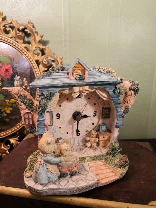 Vintage Cottage House Mantel Clock Home Décor