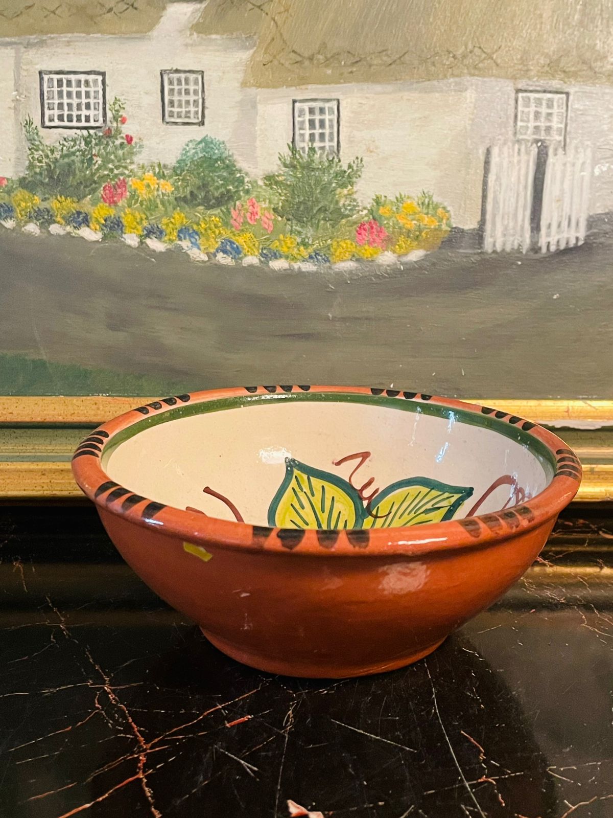 portuguese pottery, carrilho lopes bowl, hand painted terracotta bowl, strawberry ceramic bowl, rustic kitchen decor, vintage portugal pottery, alentejo crafts, handmade bowl pakistan, cottagecore kitchen, european vintage decor, farmhouse kitchen bowl, sunsetkitchen, highendthriftfinds, collectibleceramics, portugaldecor