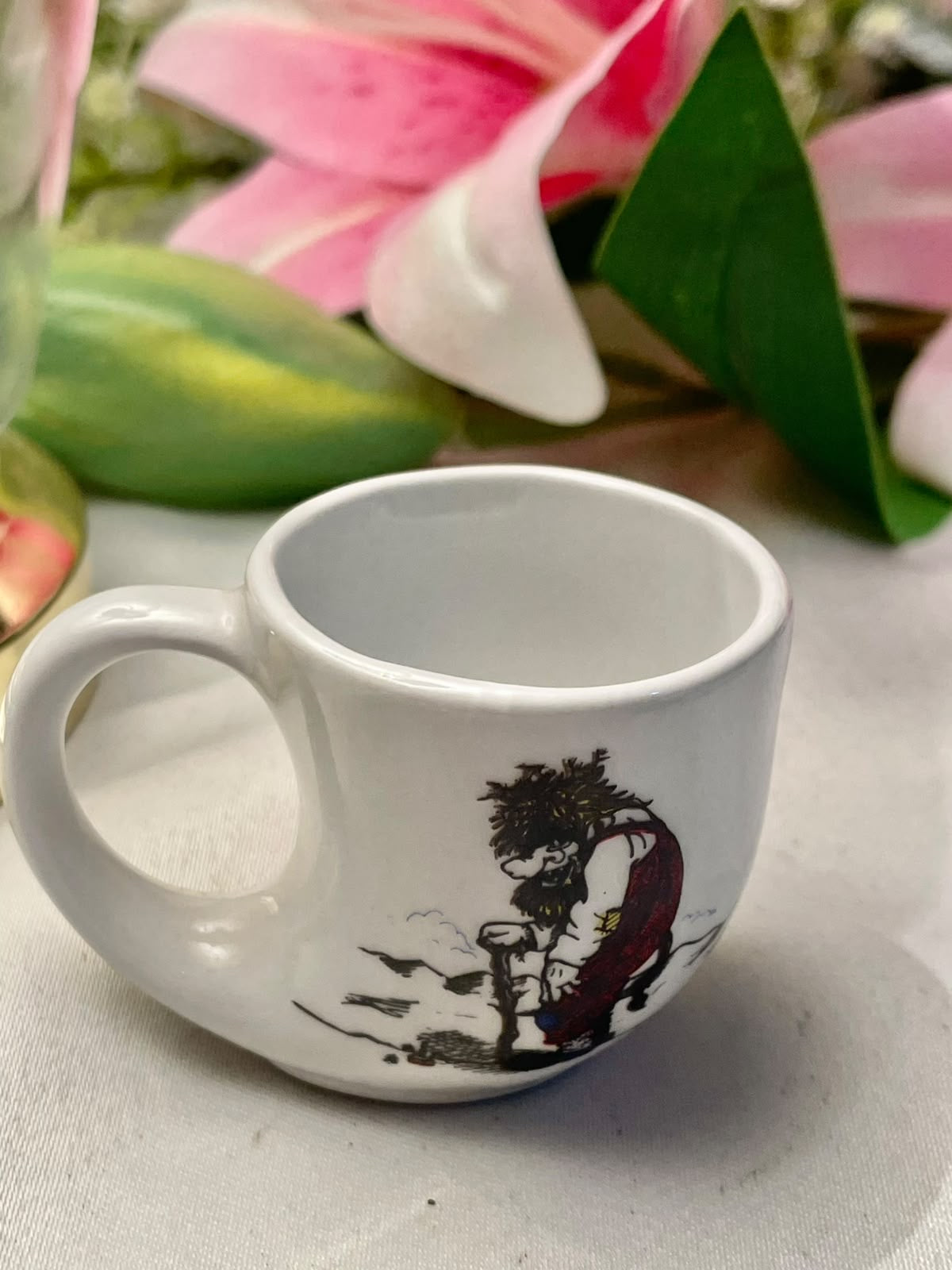 Vintage White Illustrated Mini Mug, 2 in