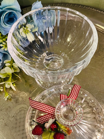 Vintage Ribbed Crystal Lidded Compote 16 cm Berry Detail