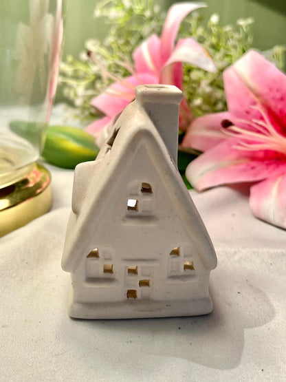 Vintage White Ceramic Cottage House Ornament 10cm