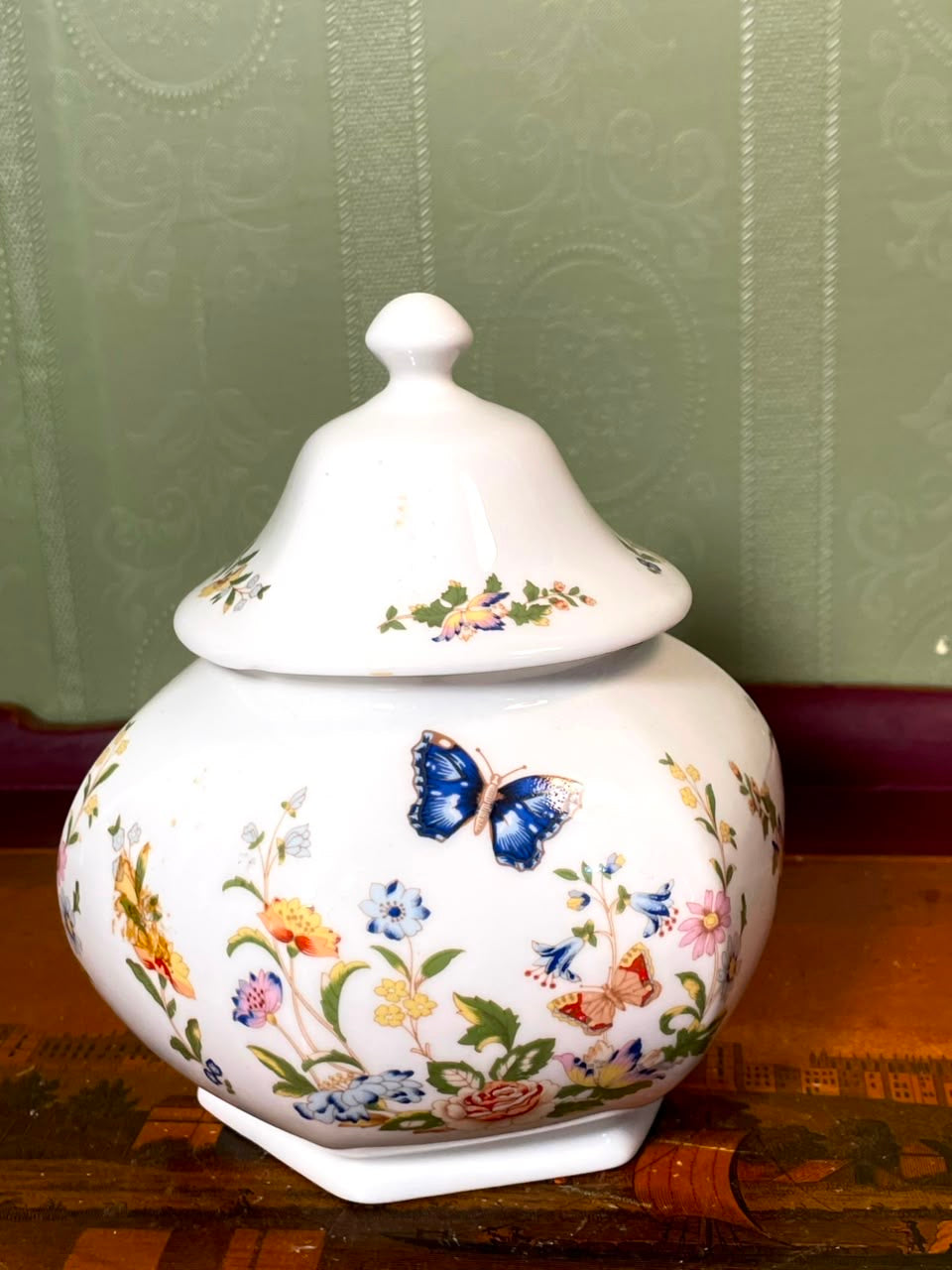 Aynsley Cottage Garden Fine English Bone China Lidded Jar