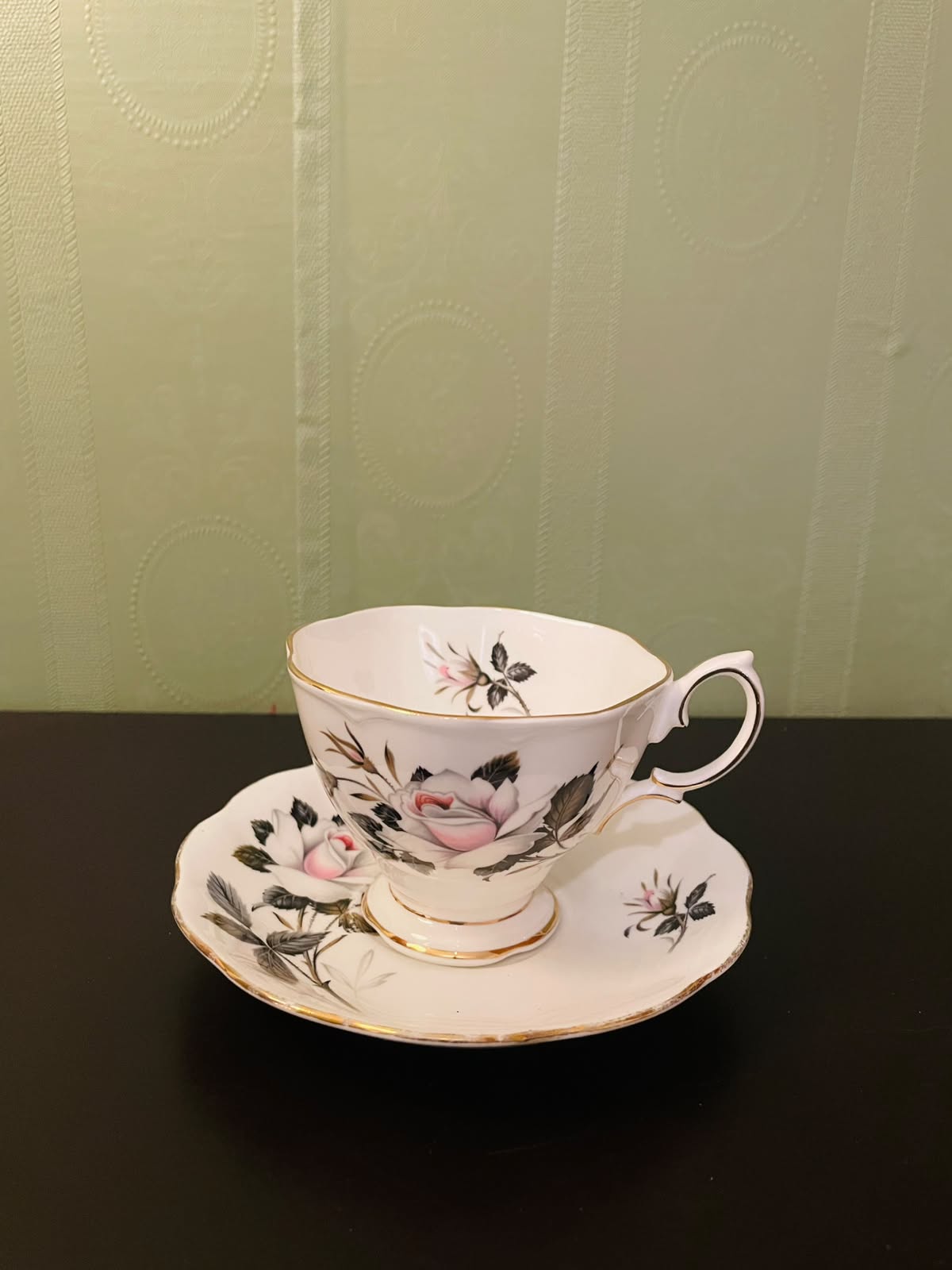 Royal Albert Queen’s Messenger Tea Cup & Saucer Set