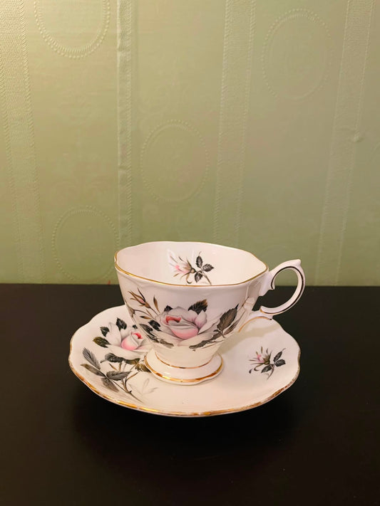 Royal Albert Queen’s Messenger Tea Cup & Saucer Set