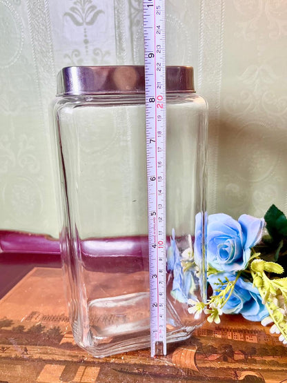 Large Clear Crystal Storage Jar with Metallic Screw Lid – Approx. 22cm Tall Airtight