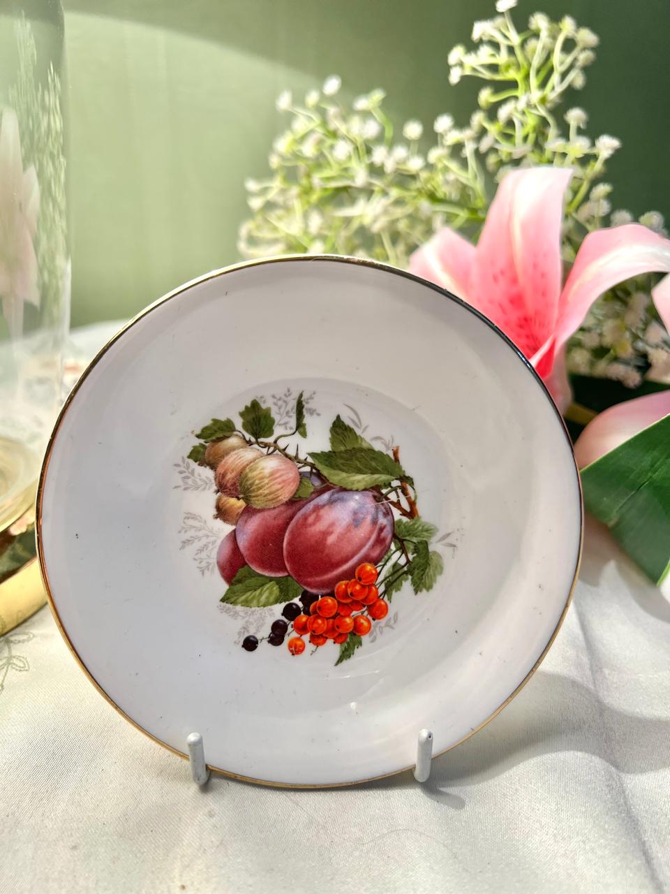 Royal Kendal Fine Bone China Fruit Wall Plate 11 cm