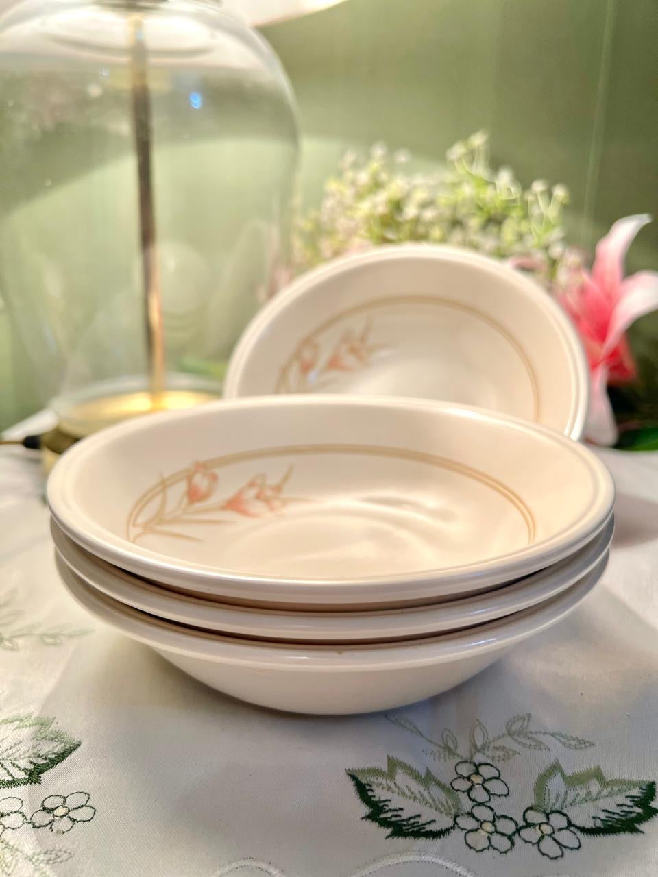 Biltons England 4-Piece Floral Bowls 6.25 in