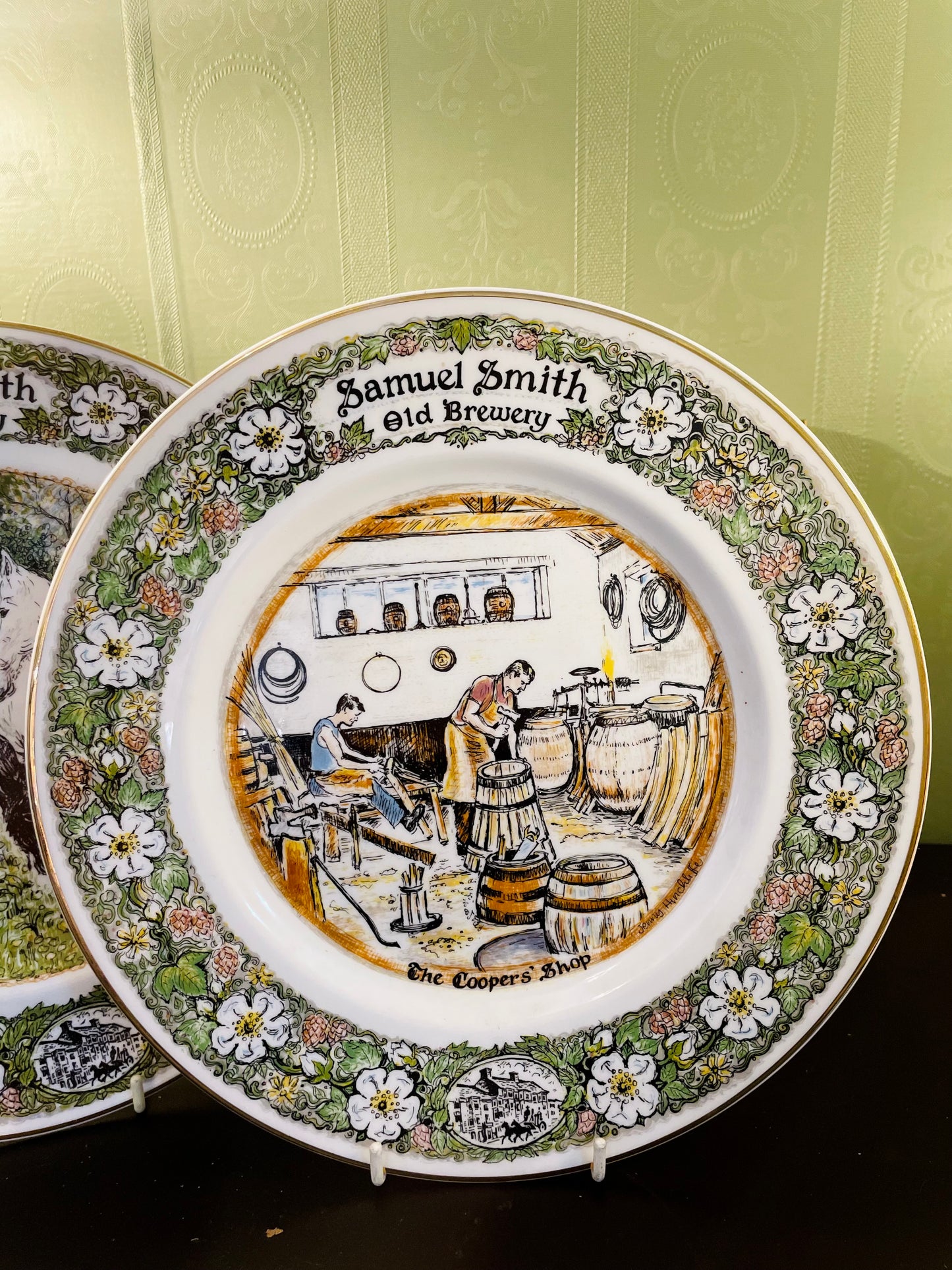 Samuel Smith Old Brewery Collector Plate 10 Inch – Choose Design