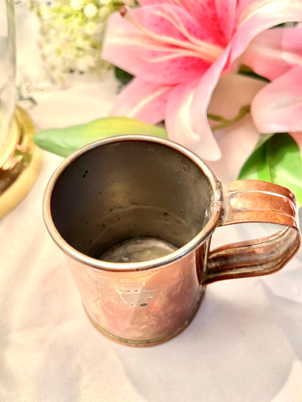 Vintage Copper-Tone Metal Mug with Curved Handle 10 cm