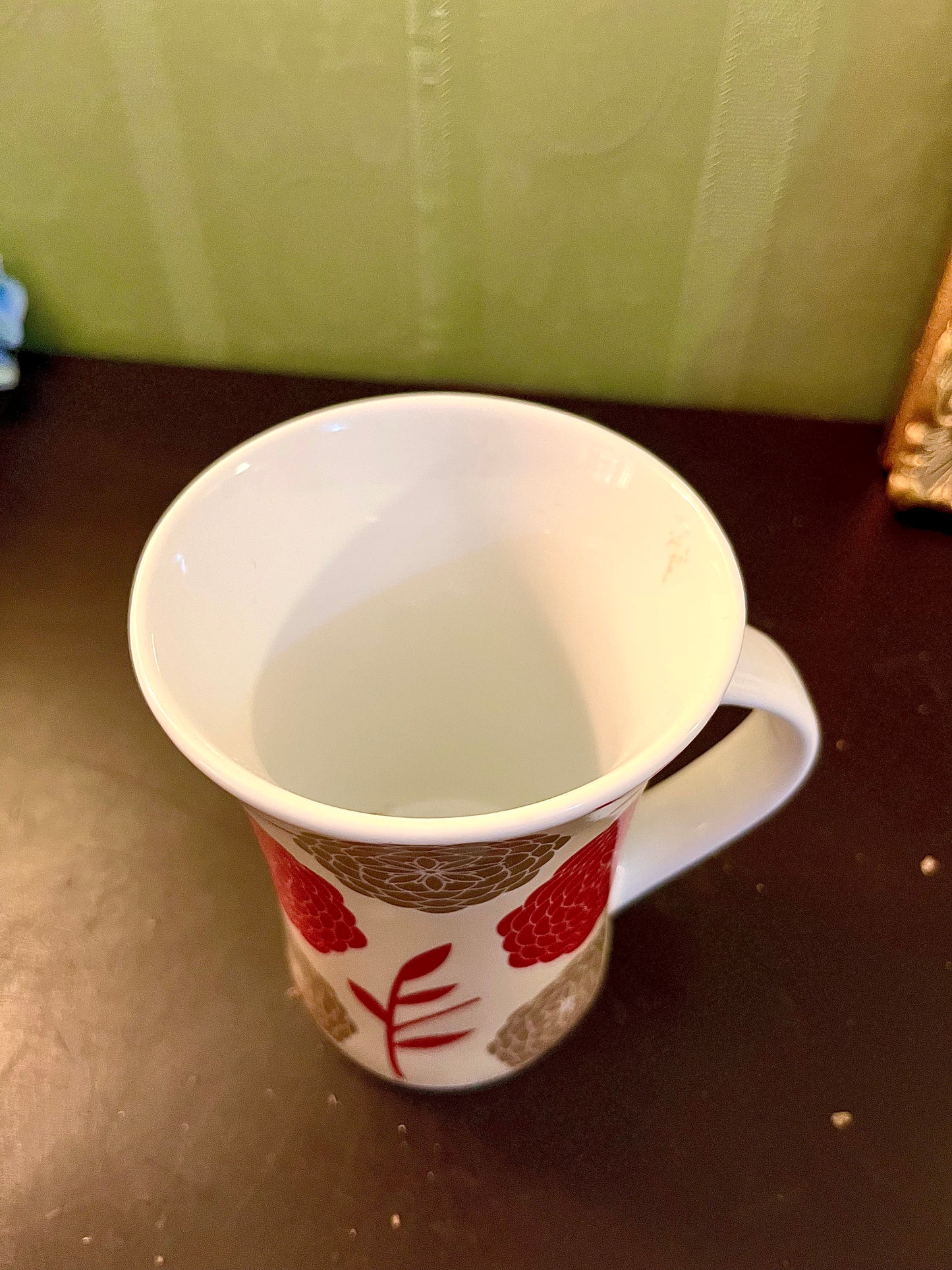 Red & Gold Floral Ceramic Mug – Tall Coffee Cup