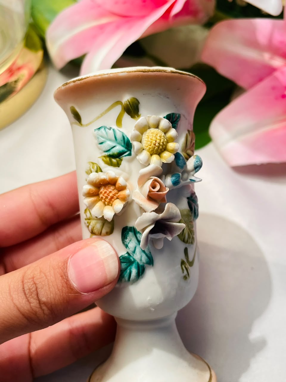 White Raised Floral Pedestal Vase Approx. 11 cm