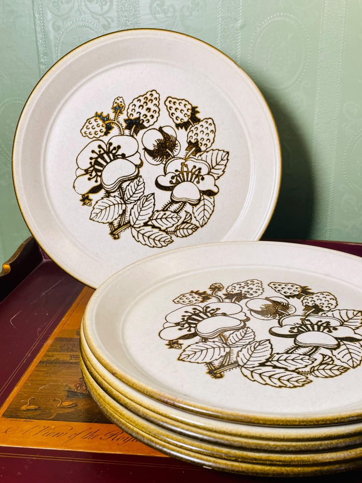 Vintage English Stoneware Floral Dinner Plates 10" – Set of 6