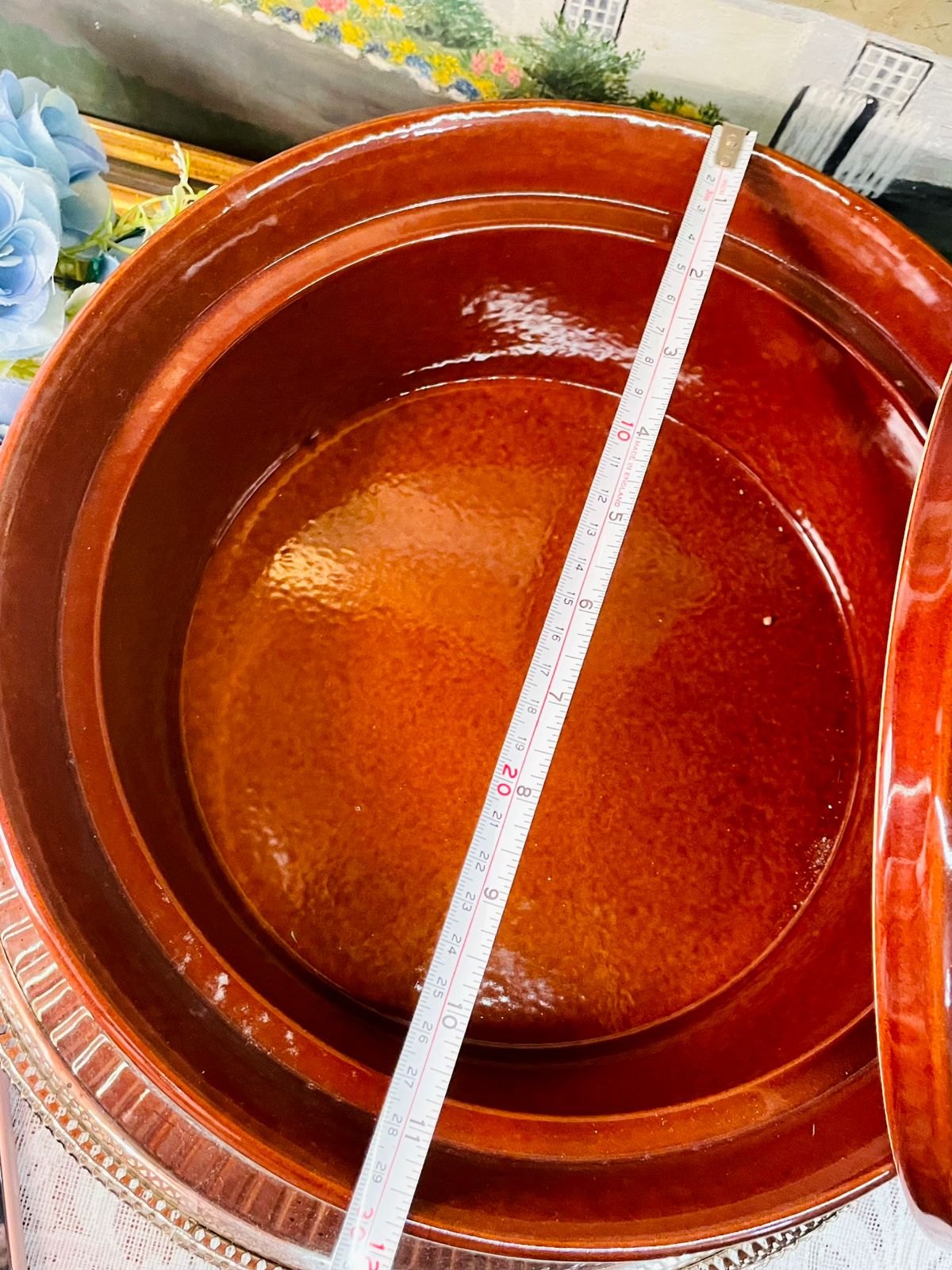 Vintage Large Brown Casserole Dish with Black Lid – Stove-Safe