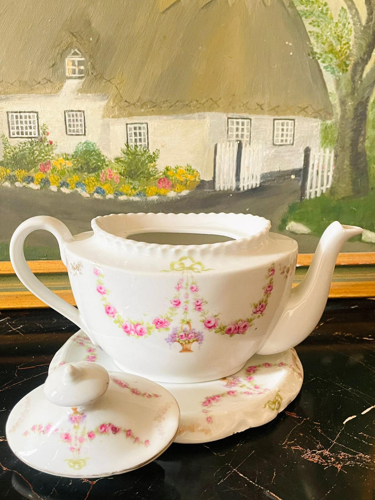 Vintage Pink Rose Garland Teapot with Matching Coaster – Fine Porcelain England