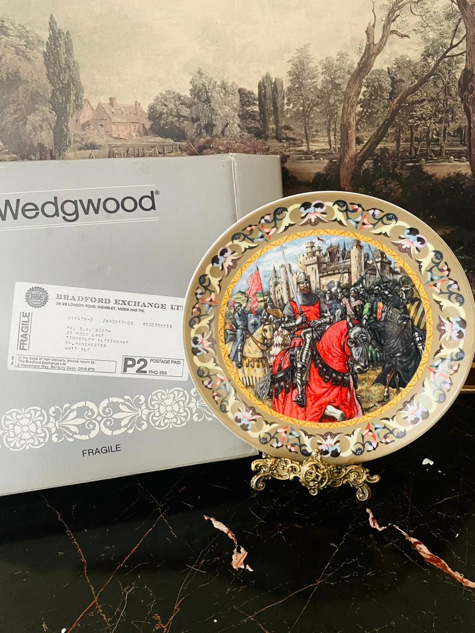 wedgwood knights of the round table, king arthur plate, richard hook bradford exchange, vintage wedgwood england, fine bone china collector plate, english medieval decor pakistan, sunset kitchen collectibles