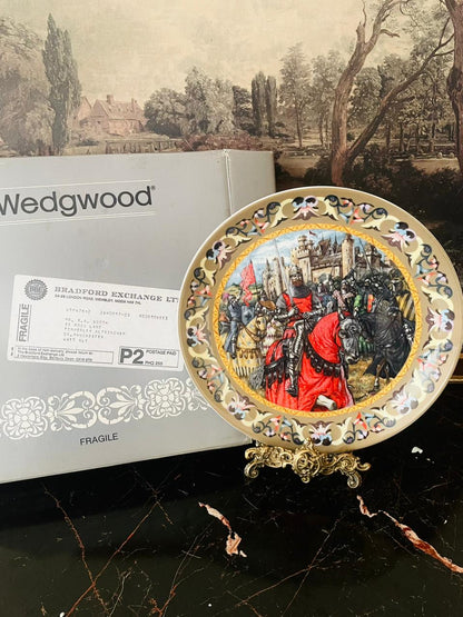 wedgwood knights of the round table, king arthur plate, richard hook bradford exchange, vintage wedgwood england, fine bone china collector plate, english medieval decor pakistan, sunset kitchen collectibles