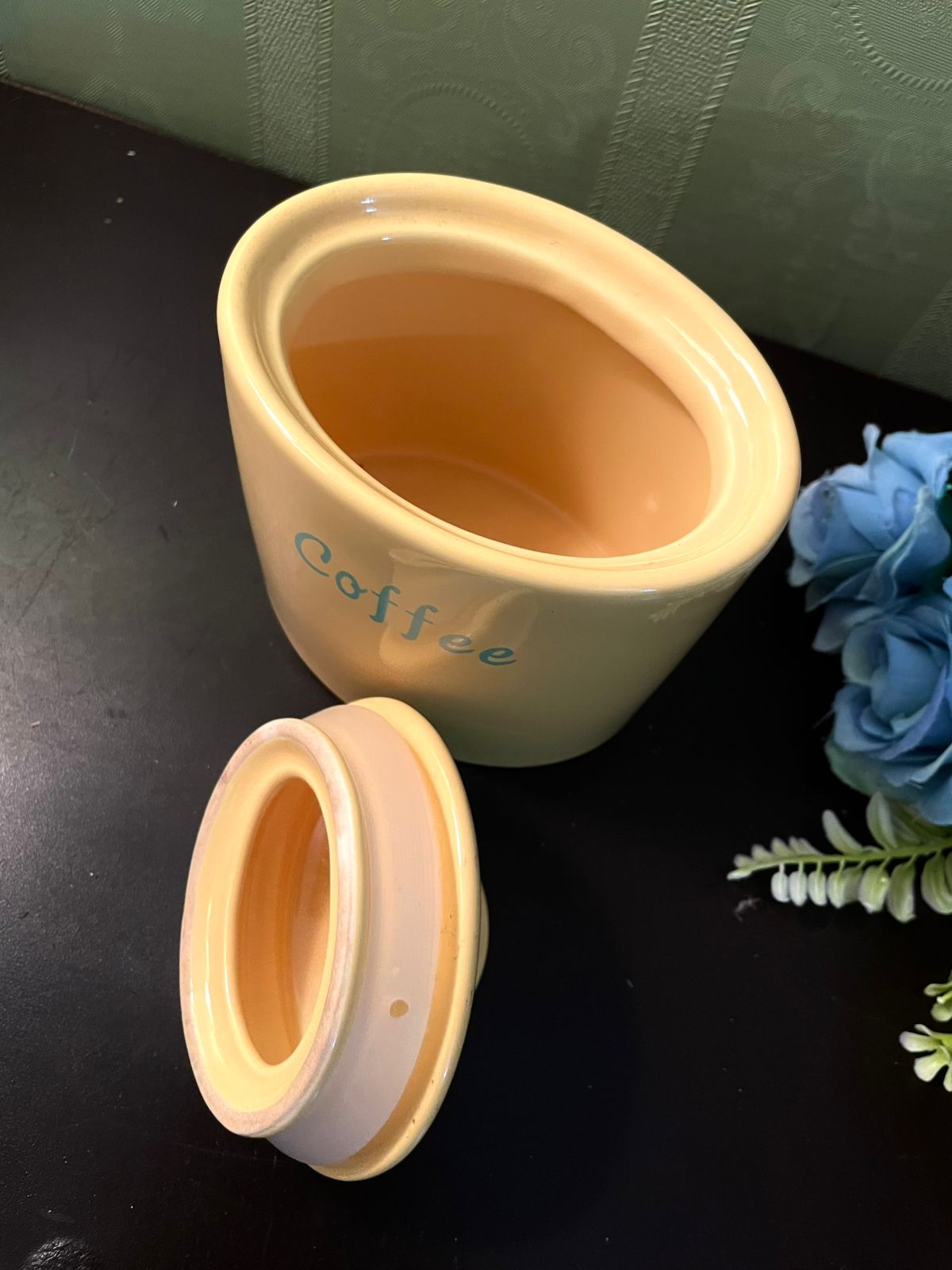 Vintage Ceramic Coffee Storage Jar with Lid 6.5 Inch