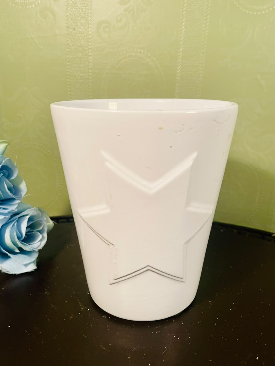 Modern White Geometric Ceramic Vase – 5 Inch