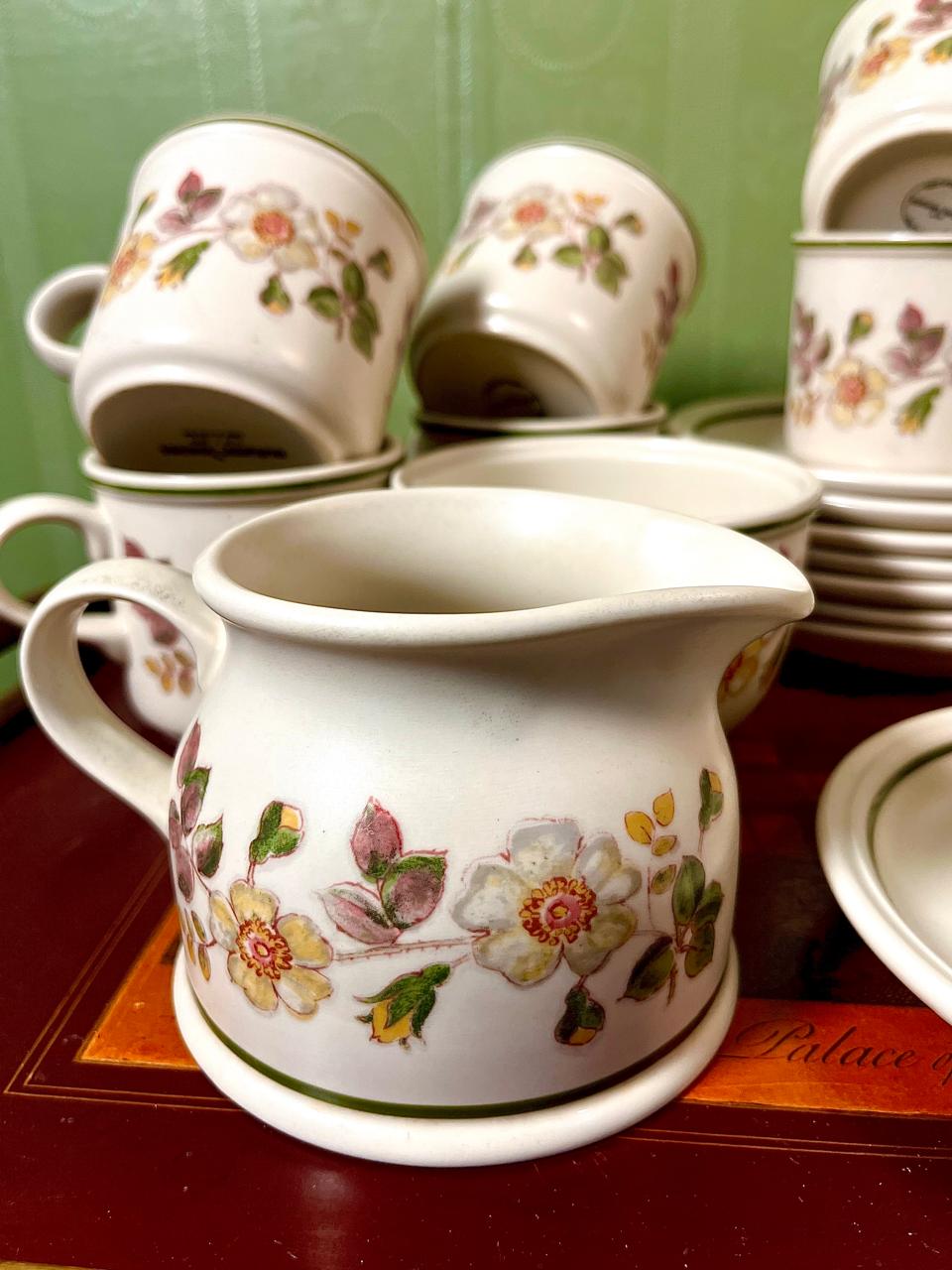 Marks Spencer Autumn Leaves England 14 Piece Tea Set | Oven to Tableware