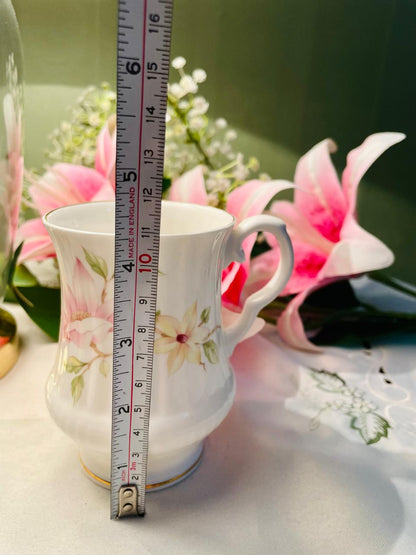 Billtons Montfort Floral Fine Bone China Mug – Approx. 4.5 Inch
