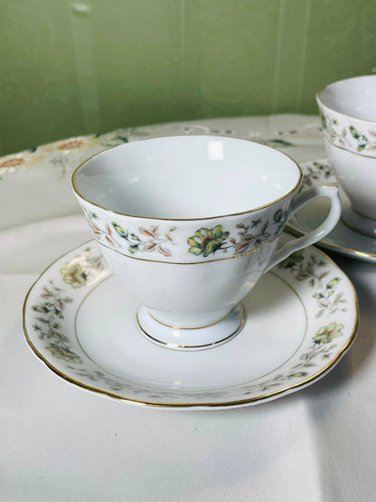 Vintage Green Floral Gold-Trim Cup & Saucer 4-Piece Set